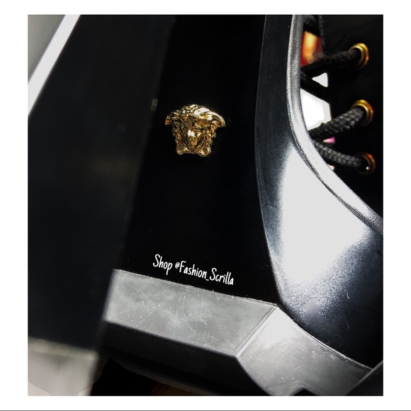 Versace Black Chunky Pyramid Platform Sandal Heels - Picture 5 of 11